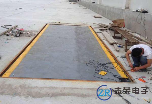 9月11日出售1臺(tái)工地用2.5x5米20噸地磅給嘉興振業(yè)建設(shè)工程