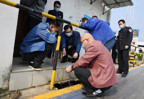 來(lái)賓市開展企業(yè)復(fù)工地磅計(jì)量檢定活動(dòng) 預(yù)防地磅遙控